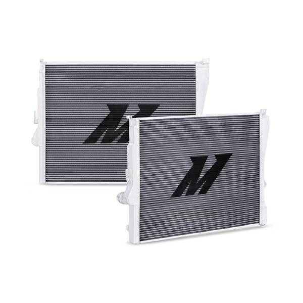 Mishimoto - Mishimoto 99-06 BMW 323i/323i/328i/330i w/ Auto Transmission Performance Aluminum Radiator - MMRAD-E46-323A