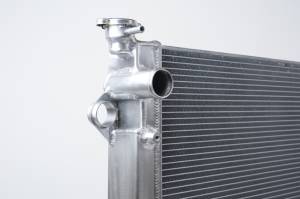 CSF - CSF 03-09 Lexus GX470 4.7L V8 / 03-09 Toyota 4Runner 4.7L V8 All Metal Radiator - 7215 - Image 4