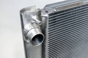 CSF - CSF 06-10 BMW E60 M5 / 06-10 BMW E63/E64 M6 Aluminum High-Performance Radiator - 7218 - Image 4