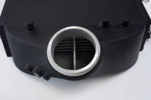 CSF - CSF 2014+ BMW M3/M4 (F8X) Top Mount Charge-Air-Cooler - Crinkle Black - 8082 - Image 2