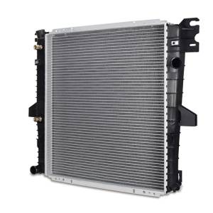 Mishimoto - Mishimoto Ford Explorer Replacement Radiator 1996-1999 - R1824-AT - Image 2